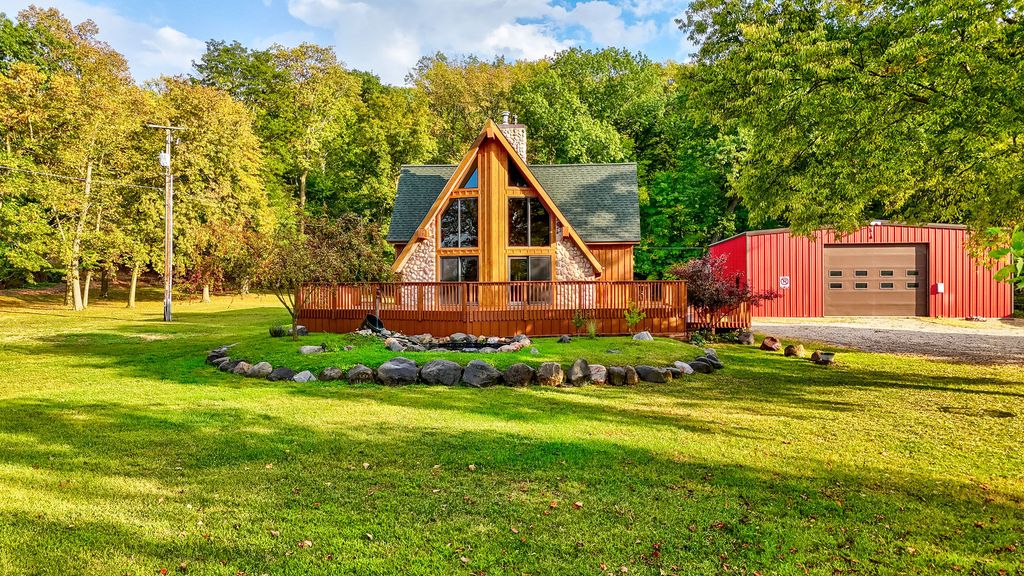 Image 43 of property listing at 1522 E State Route 71, Ottawa, IL 61350