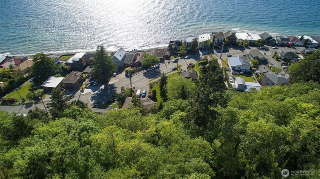 5426 Beach Drive SW, Seattle, WA 98136