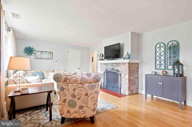 431 E MOYER RD, Pottstown, PA 19464
