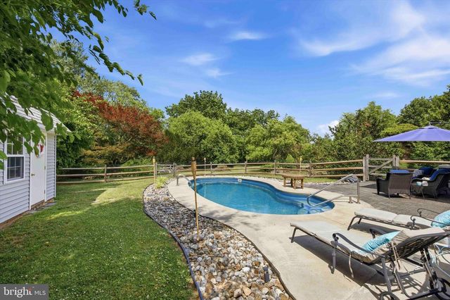 431 E MOYER RD, Pottstown, PA 19464