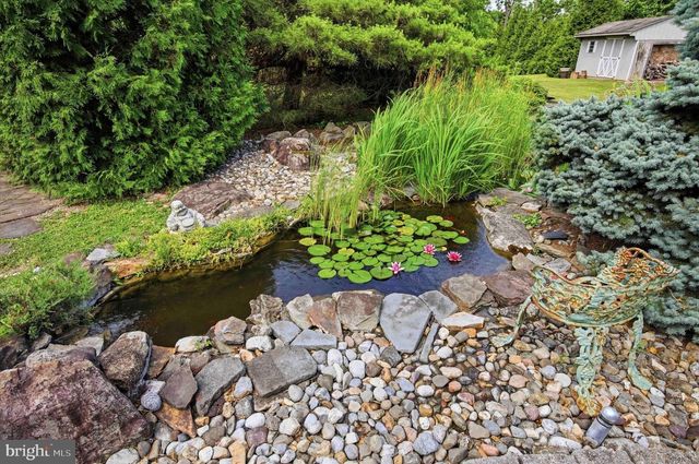 431 E MOYER RD, Pottstown, PA 19464