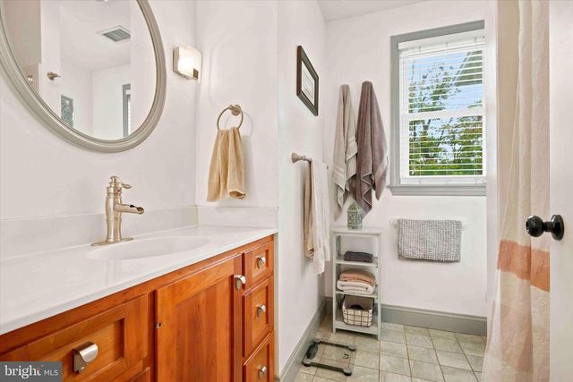 431 E MOYER RD, Pottstown, PA 19464