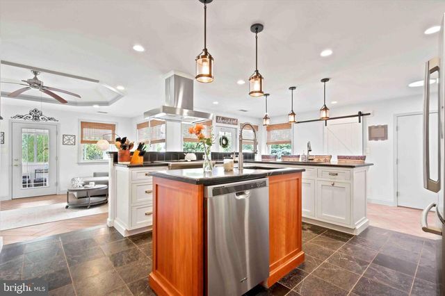 431 E MOYER RD, Pottstown, PA 19464