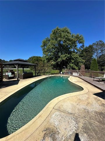 3400 N Sharon Church N Road, Loganville, GA 30052