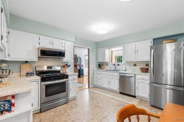 709 Winkworth Parkway, Syracuse, NY 13215