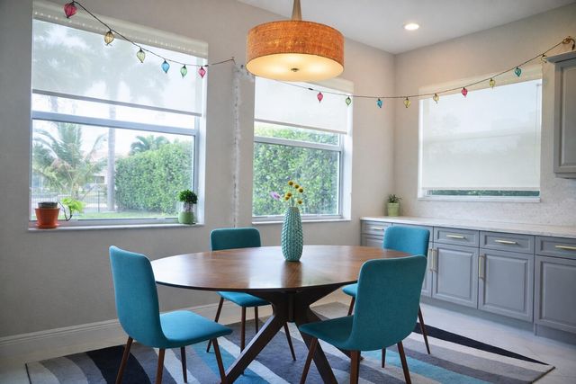 9720 Phipps Lane, Wellington, FL 33414