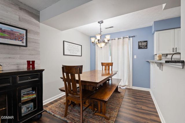 3709 Holgate Lane, Powell, TN 37849
