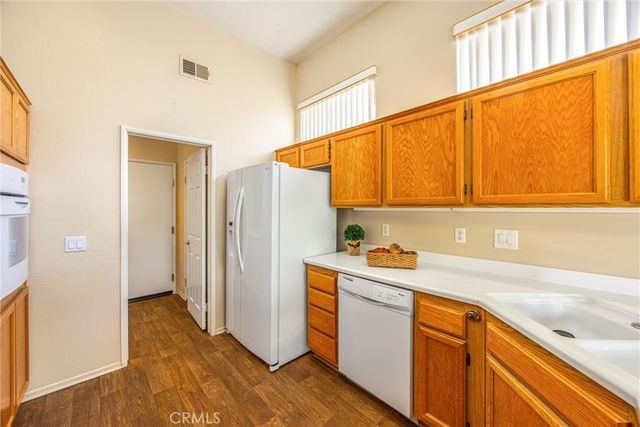 829 Rubi Ct, San Jacinto, CA 92583