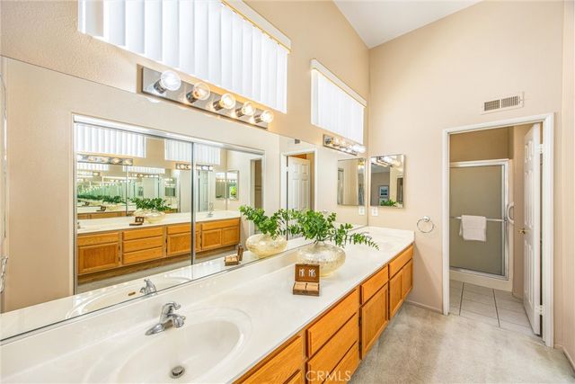 829 Rubi Ct, San Jacinto, CA 92583