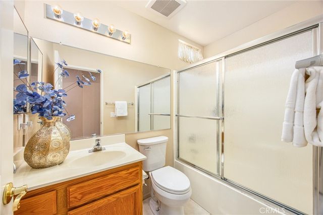 829 Rubi Ct, San Jacinto, CA 92583