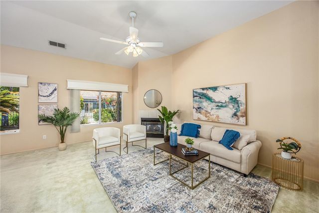 829 Rubi Ct, San Jacinto, CA 92583