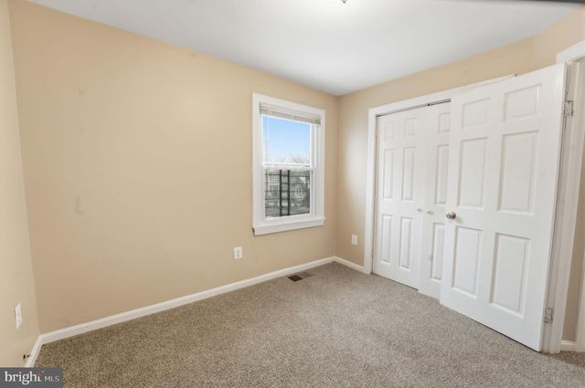 914 SAVANNAH ST SE, Washington, DC 20032