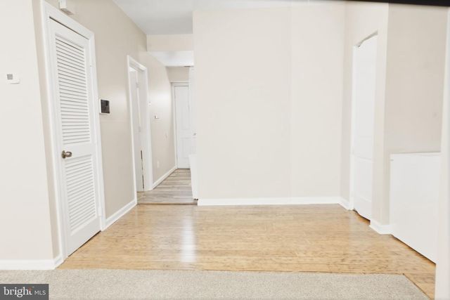 914 SAVANNAH ST SE, Washington, DC 20032