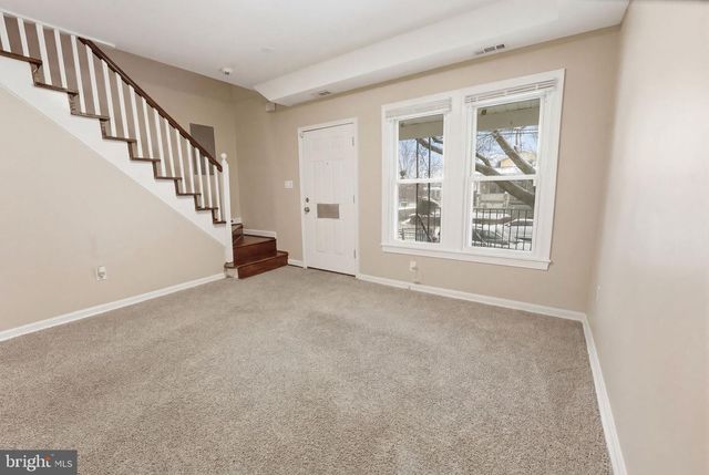 914 SAVANNAH ST SE, Washington, DC 20032