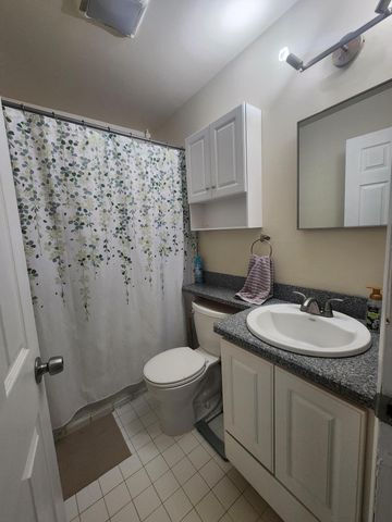 39400 Roslyn Drive, Sterling Heights City, MI 48313