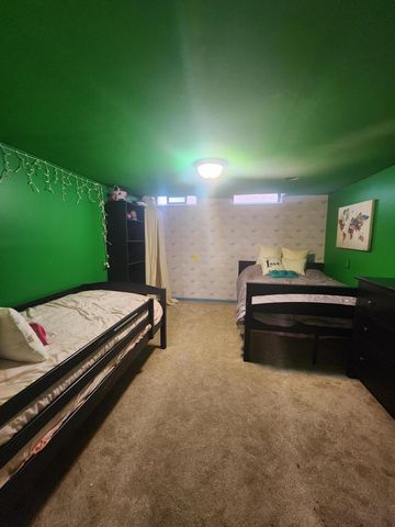 39400 Roslyn Drive, Sterling Heights City, MI 48313