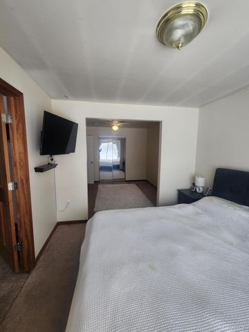 39400 Roslyn Drive, Sterling Heights City, MI 48313