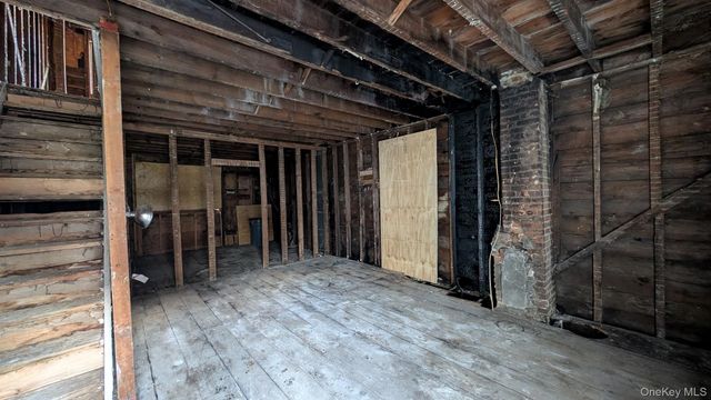 60 Grove Street, Newburgh, NY 12550