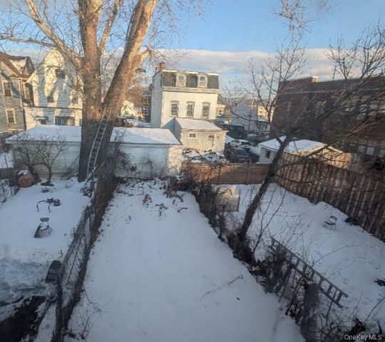 60 Grove Street, Newburgh, NY 12550