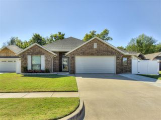 2213 Cale Cove, Yukon, OK 73099