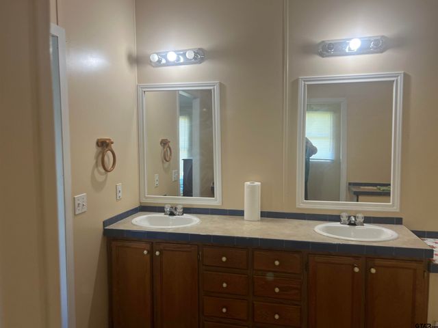 12233 CR 2128, Whitehouse, TX 75791