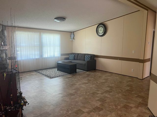 12233 CR 2128, Whitehouse, TX 75791