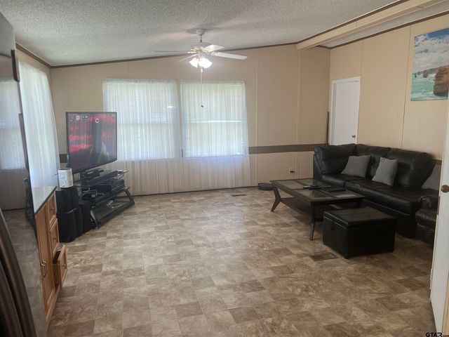 12233 CR 2128, Whitehouse, TX 75791