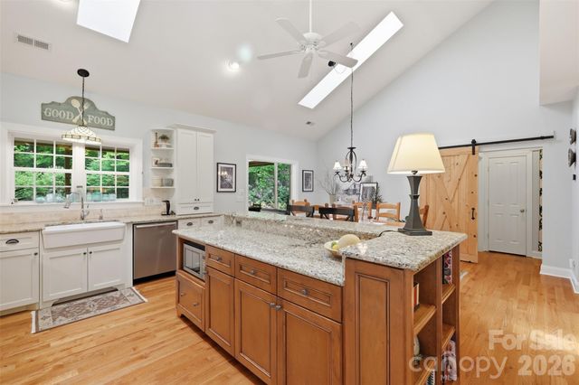 436 Cornerstone Drive, Taylorsville, NC 28681