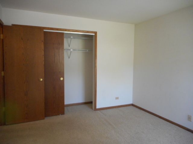 1017 Brentwood Circle, Buffalo Grove, IL 60089