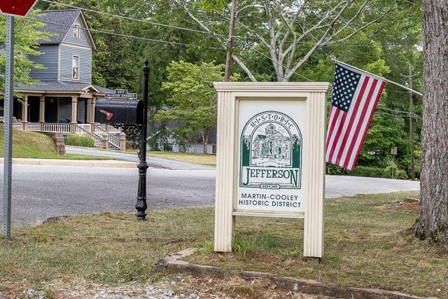 226 Oakdale Road, Jefferson, GA 30549