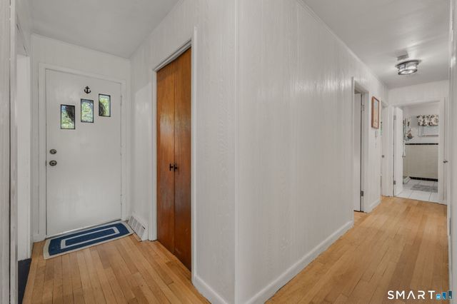 7 Harvard Terrace, Ledyard, CT 06335
