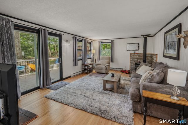 7 Harvard Terrace, Ledyard, CT 06335