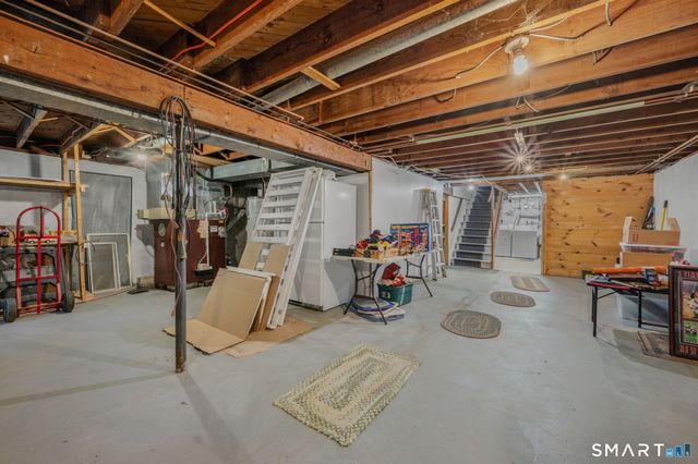 7 Harvard Terrace, Ledyard, CT 06335