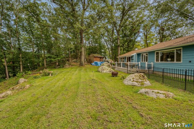7 Harvard Terrace, Ledyard, CT 06335