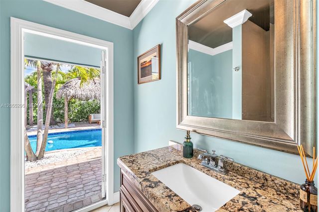2137 NE 61st Ct, Fort Lauderdale, FL 33308