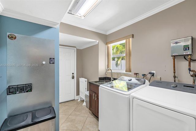 2137 NE 61st Ct, Fort Lauderdale, FL 33308