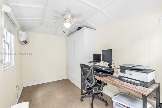 2137 NE 61st Ct, Fort Lauderdale, FL 33308