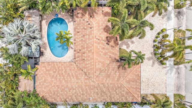 2137 NE 61st Ct, Fort Lauderdale, FL 33308