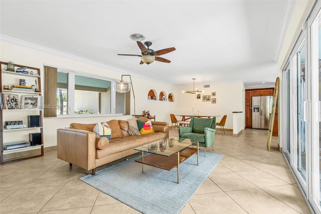 2137 NE 61st Ct, Fort Lauderdale, FL 33308