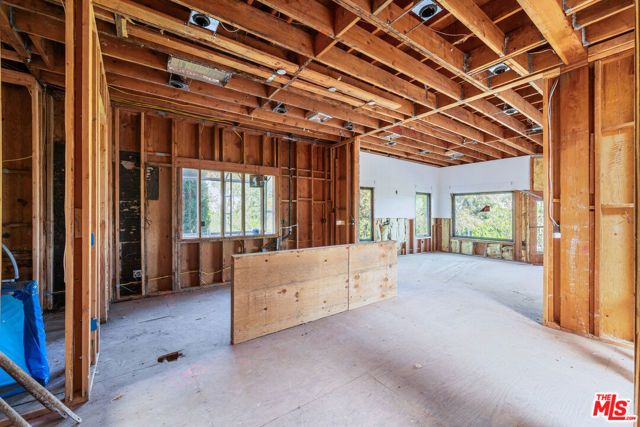 3622 Lowry Road, Los Angeles, CA 90027