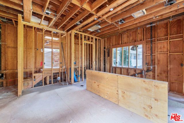 3622 Lowry Road, Los Angeles, CA 90027