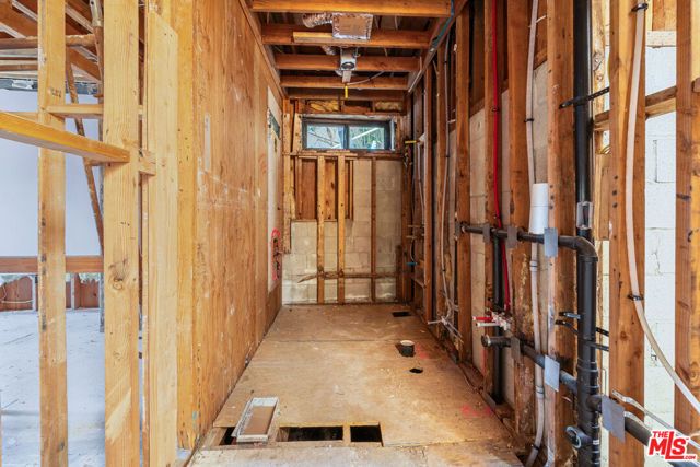 3622 Lowry Road, Los Angeles, CA 90027