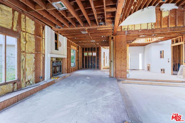 3622 Lowry Road, Los Angeles, CA 90027