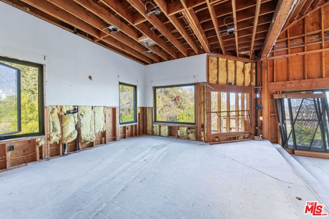 3622 Lowry Road, Los Angeles, CA 90027