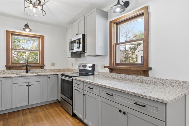 8 Andrews Avenue, Laconia, NH 03246