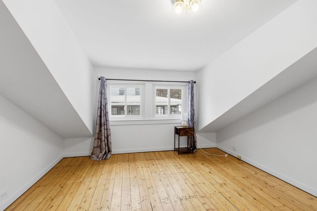 8 Andrews Avenue, Laconia, NH 03246