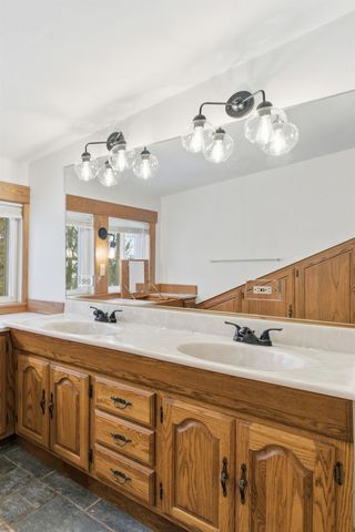 8 Andrews Avenue, Laconia, NH 03246