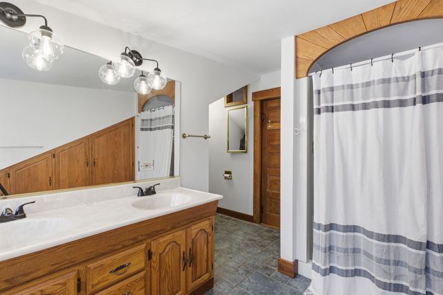 8 Andrews Avenue, Laconia, NH 03246