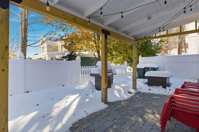 8 Andrews Avenue, Laconia, NH 03246