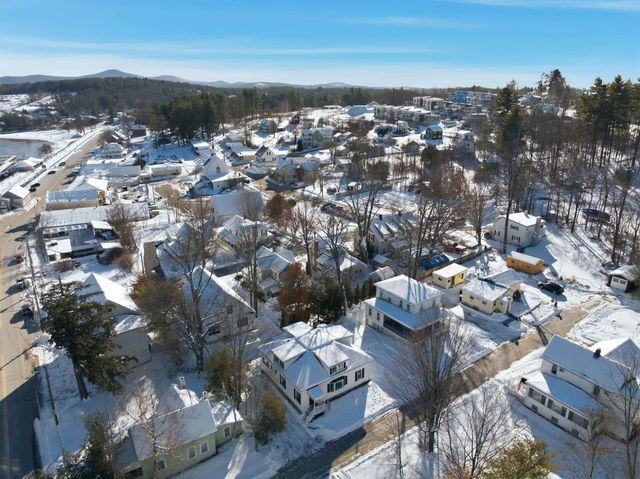 8 Andrews Avenue, Laconia, NH 03246